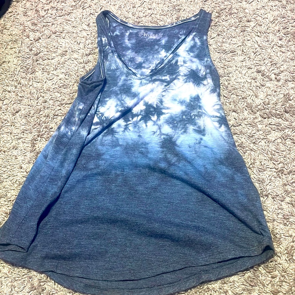 Barley worn mudd tank top